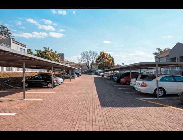 2 BEDROOM TOWNHOUSE FOR SALE IN BEDFORD GARDENS